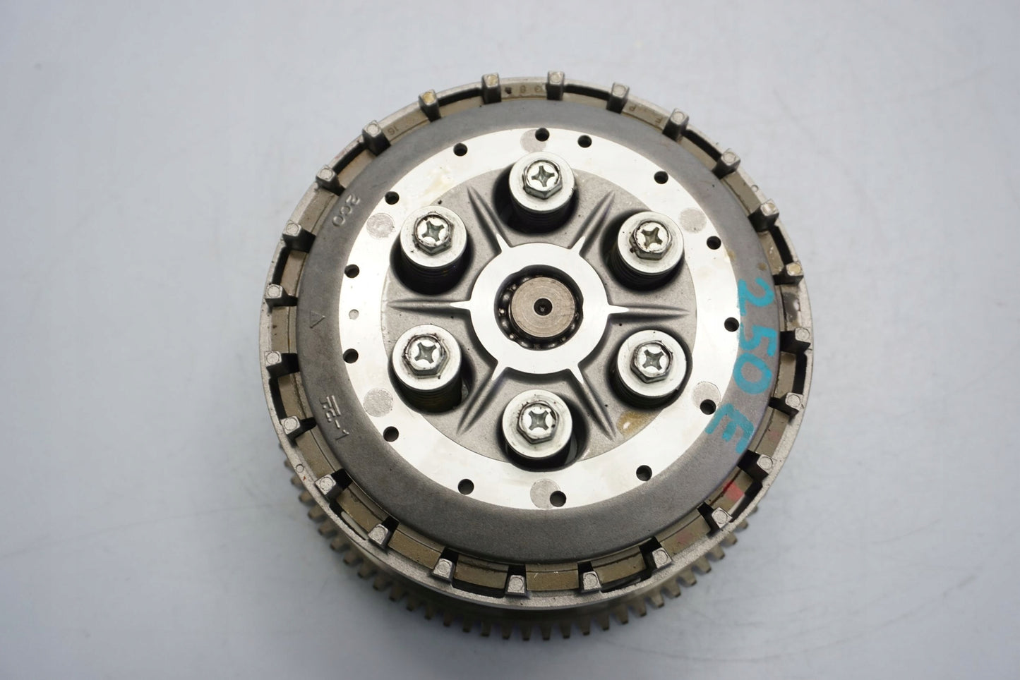 YAMAHA YZF-R6 RJ11 06-07 Kupplung Kupplungskorb Clutch