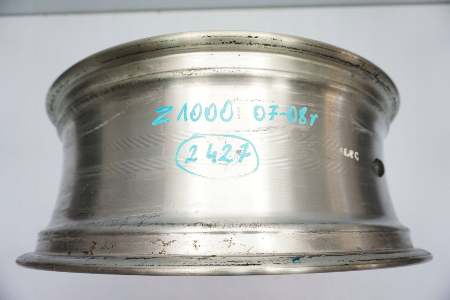 KAWASAKI Z1000 07-09 Felge hinten Wheel Hinterrad 7