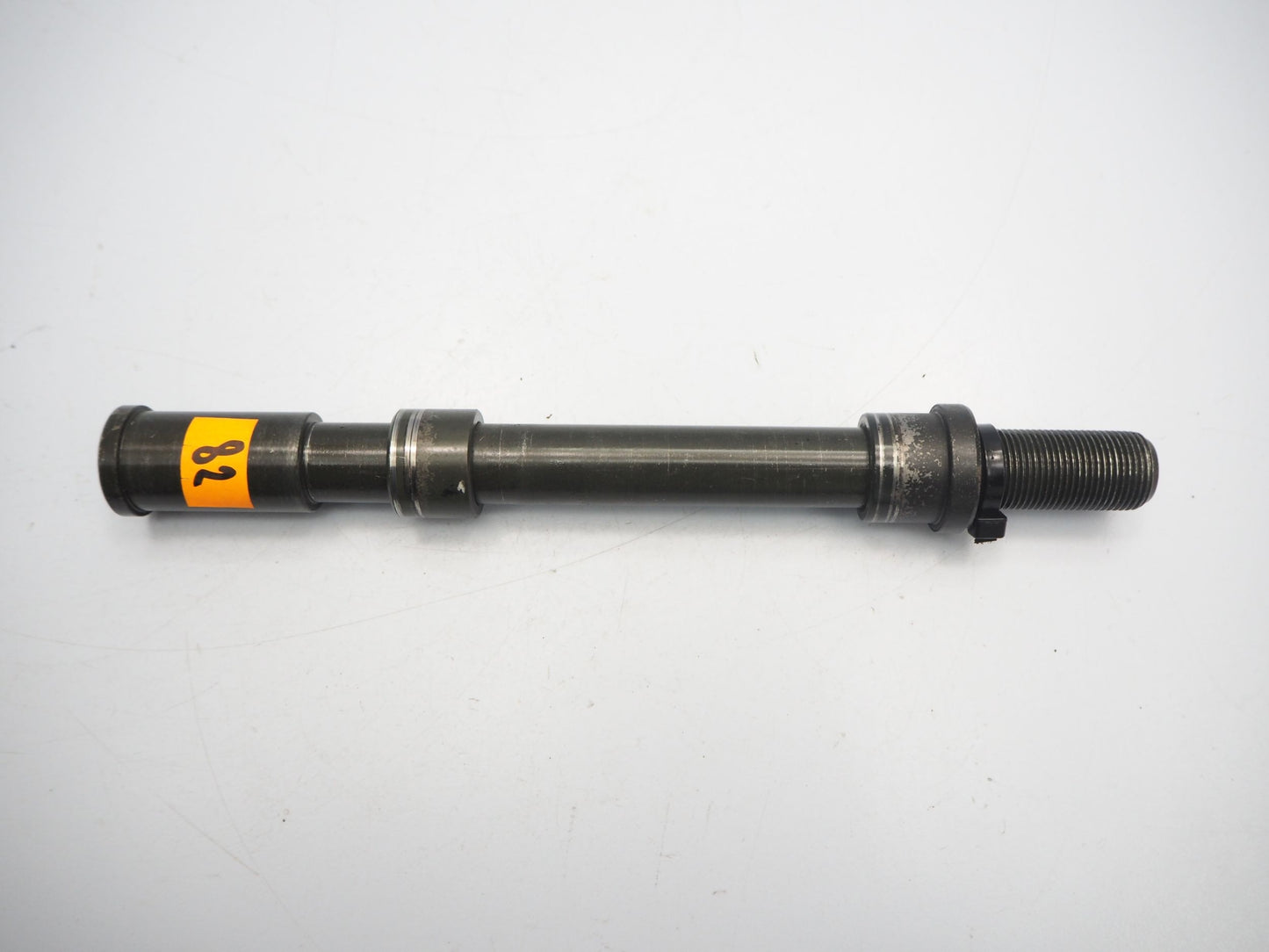 BENELLI BN 302 2018 Vorderachse Achse vorne Radachse front axle