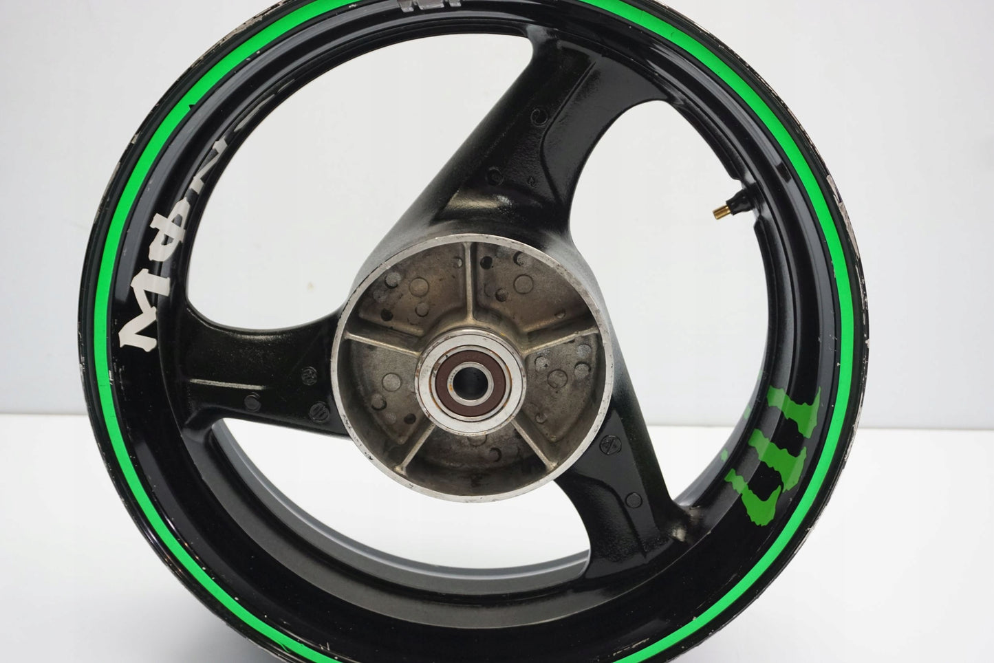 HONDA CBR 600 F4 PC35 99-00 Felge hinten Wheel Hinterrad