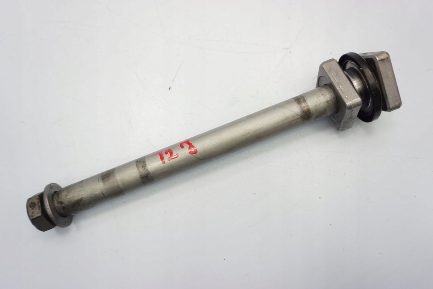 BMW S 1000 R 21- Hinterachse Achse hinten Radachse rear axle