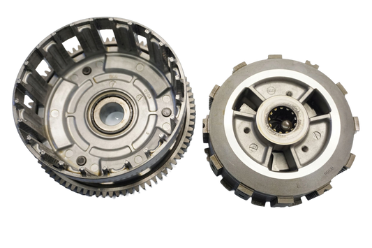KAWASAKI Z-900 20- Kupplung Kupplungskorb Clutch 1