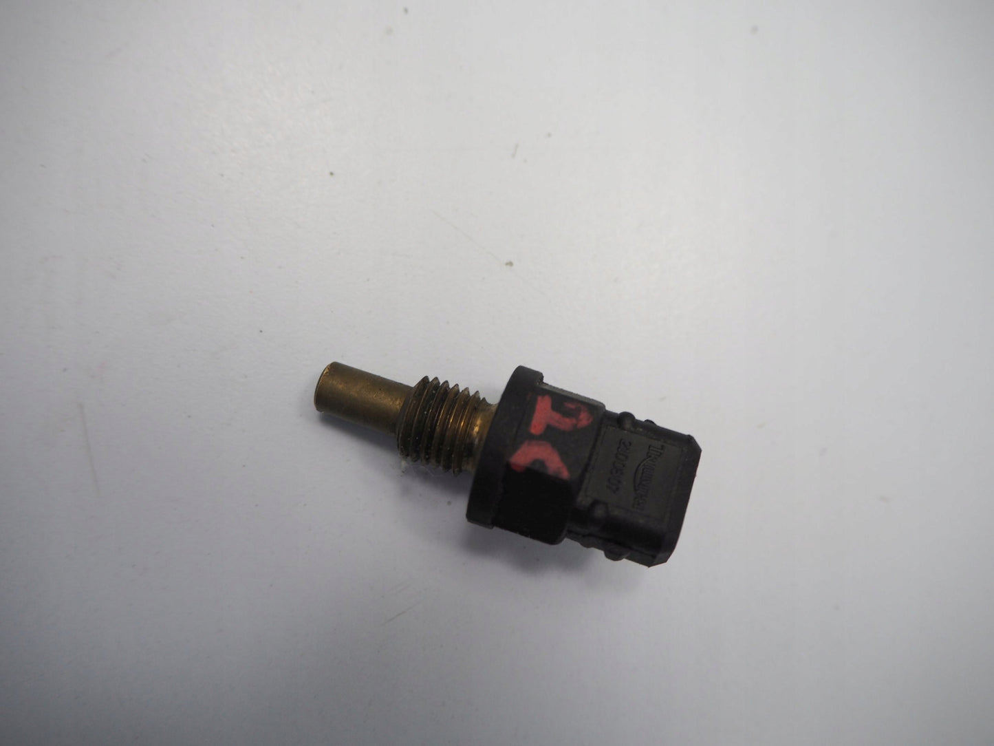 TRIUMPH TIGER 800 10-14 Temperatursensor Thermostat Temperature sensor