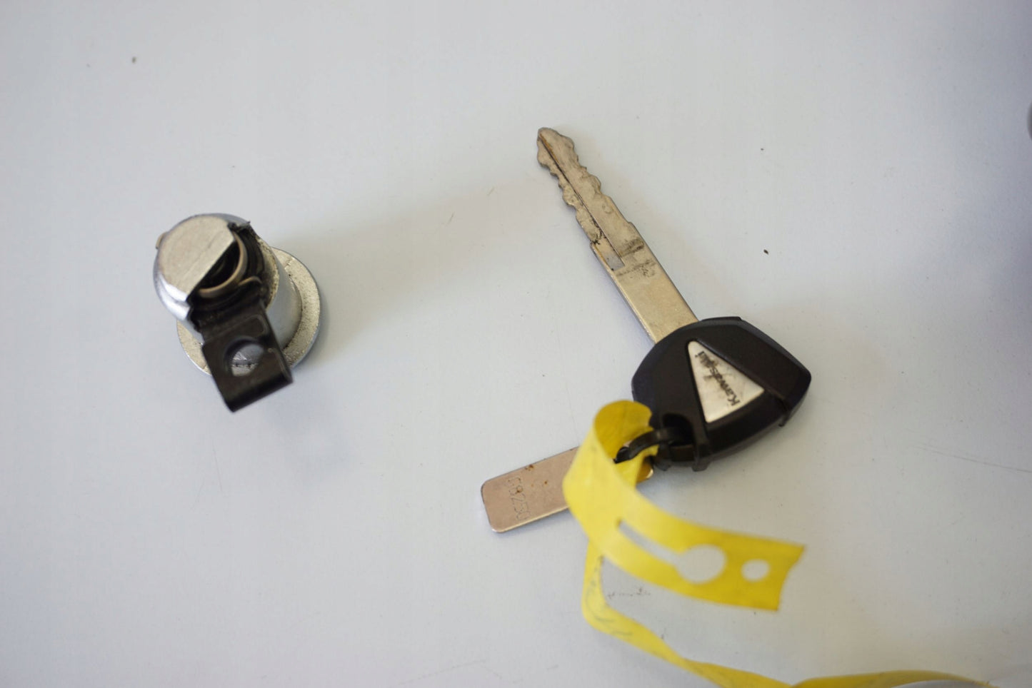 KAWASAKI Z-800 13-17 Schlosssatz Zündschloss Lock Set 10