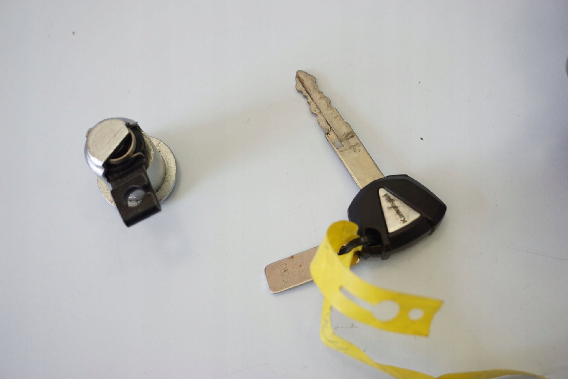 KAWASAKI Z-800 13-17 Schlosssatz Zündschloss Lock Set 10