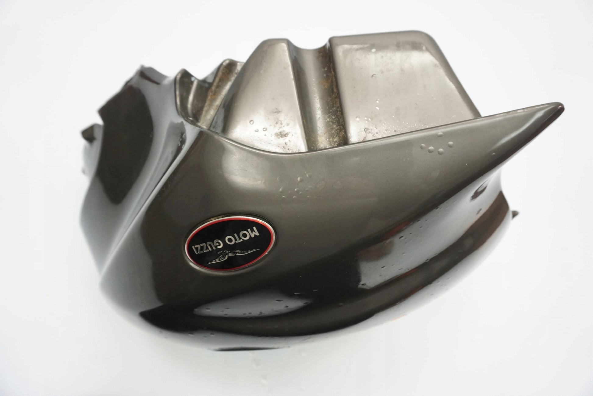 MOTO GUZZI BREVA V 1100 Kraftstofftank Benzintank Fuel Tank 13