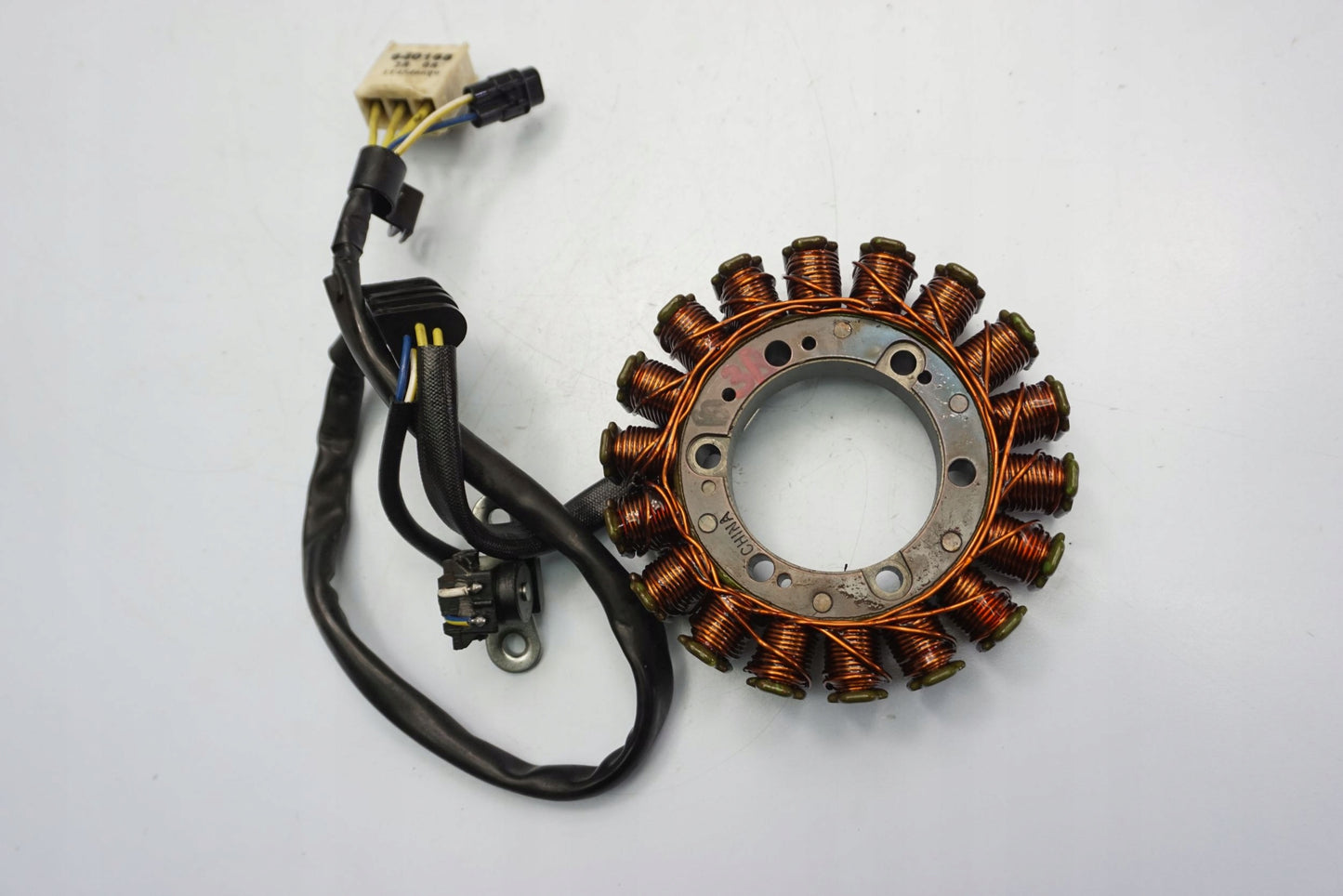 APRILIA DORSODURO 750 08-15 Lichtmaschine Stator Generator Lima Alternator