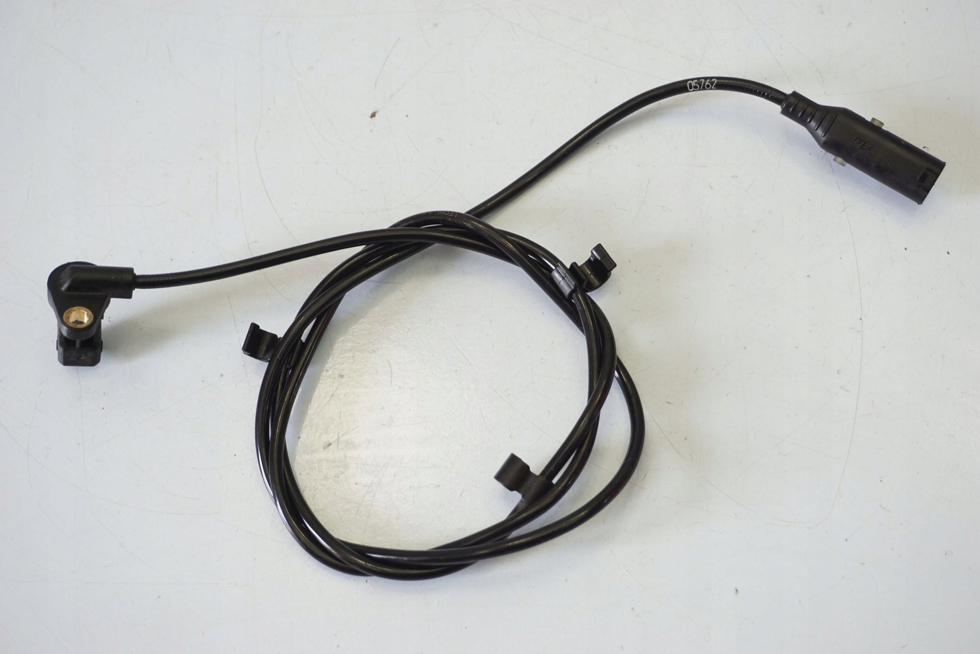 MOTO GUZZI V9 ROAMER ABS Sensor hinten 2
