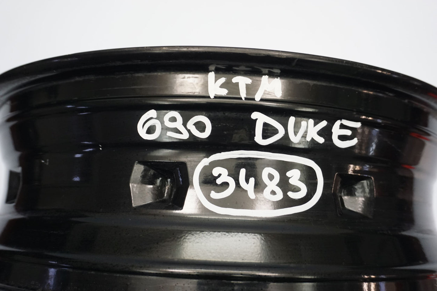 KTM 690 DUKE 16-19 Felge hinten Wheel Hinterrad 11