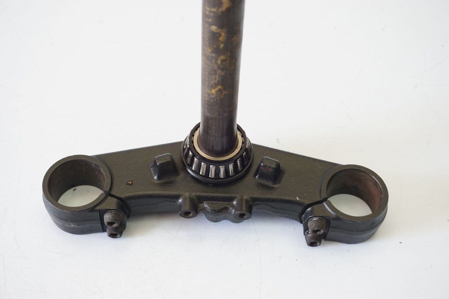 SUZUKI GSF 650 S BANDIT 09-15 untere Gabelbrücke Triple Clamp unten