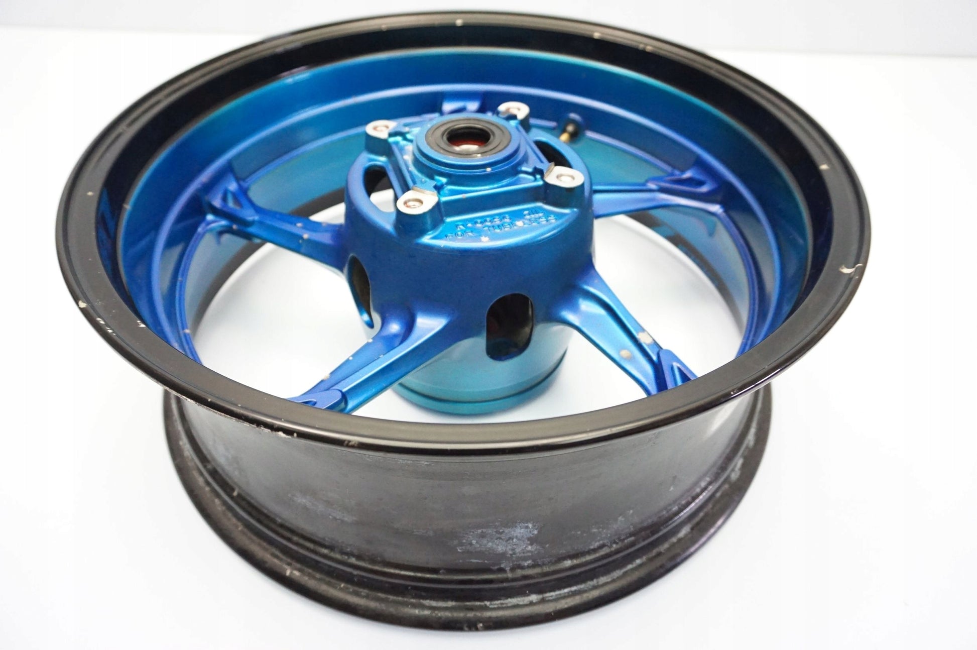 KAWASAKI Z1000 10-13 Felge hinten Wheel Hinterrad 9