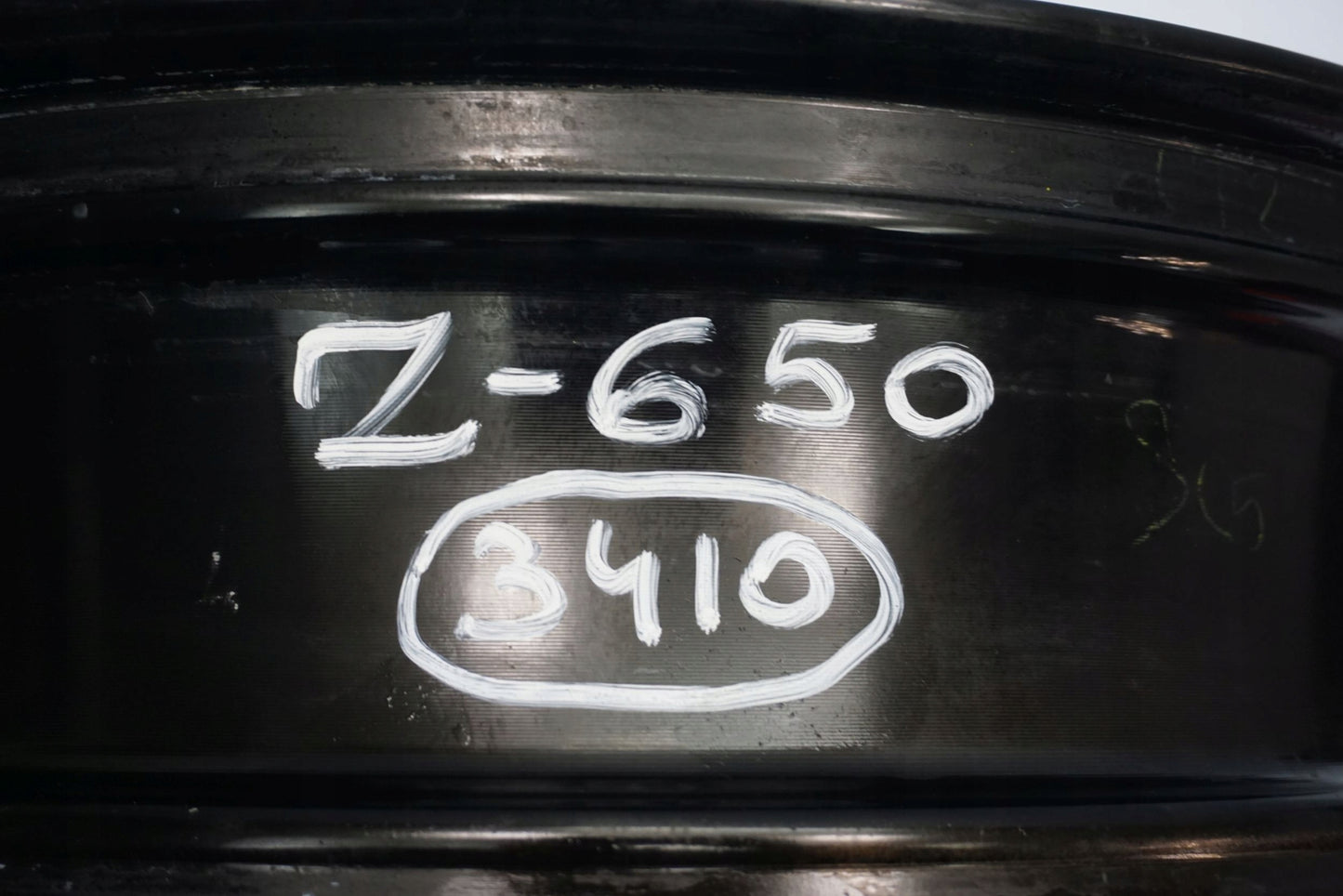 KAWASAKI Z 650 20- Felge hinten Wheel Hinterrad 4