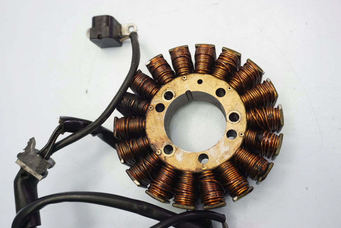 TRIUMPH STREET TRIPLE 675 13-17 Lichtmaschine Stator Generator Lima Alternator