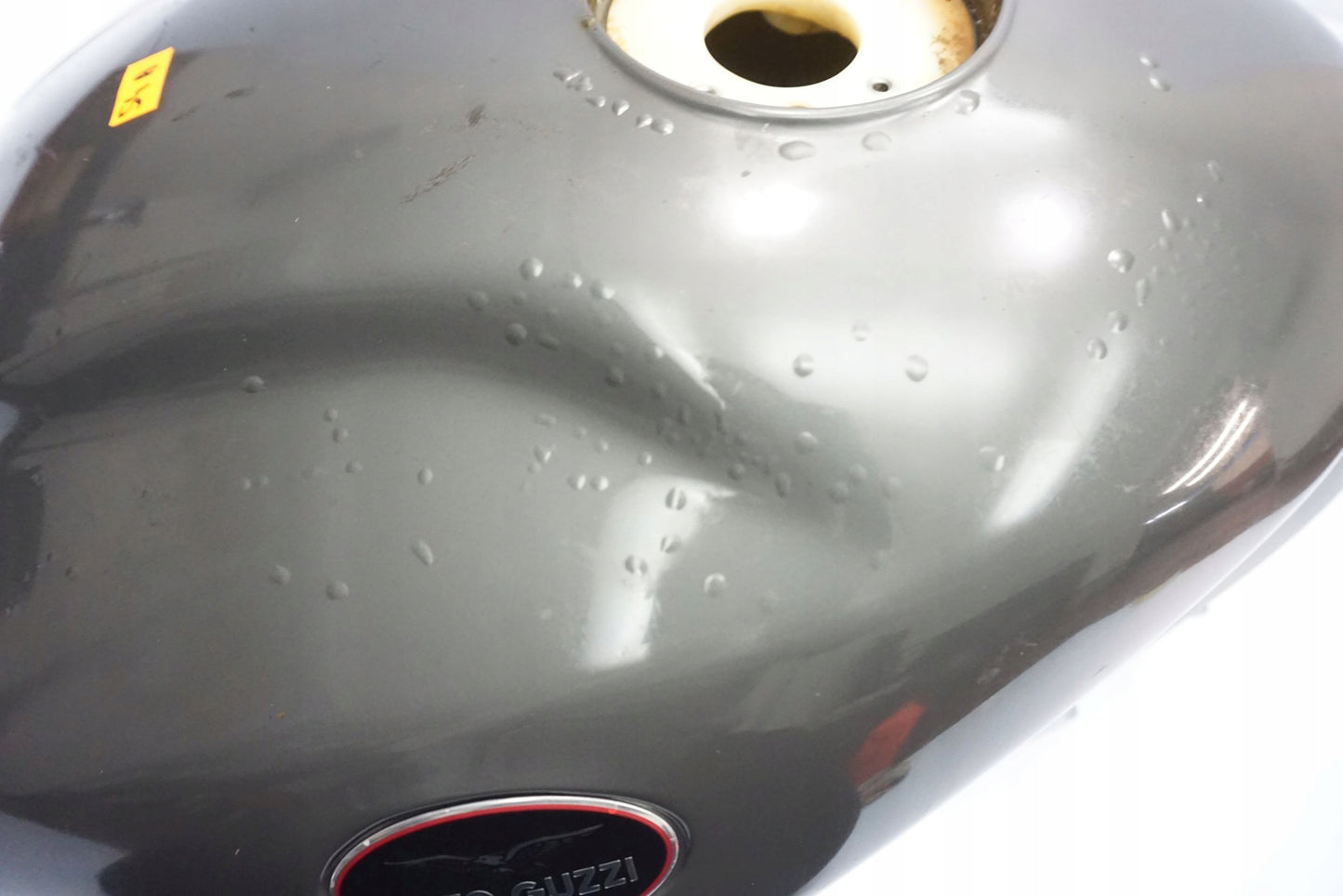 MOTO GUZZI BREVA V 1100 Kraftstofftank Benzintank Fuel Tank 9