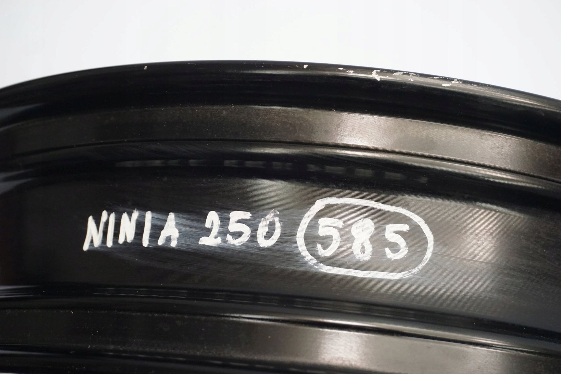 KAWASAKI NINJA 250 SL 13-18 Felge vorne Wheel Vorderrad 10