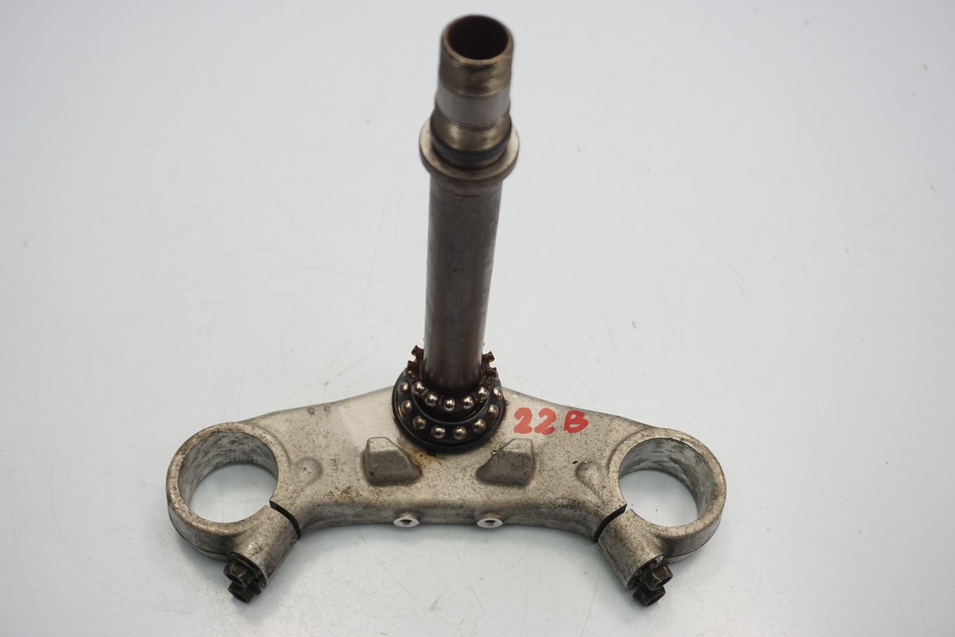 HONDA ST 1300 PAN EUROPEAN 02-13 untere Gabelbrücke Triple Clamp unten 4