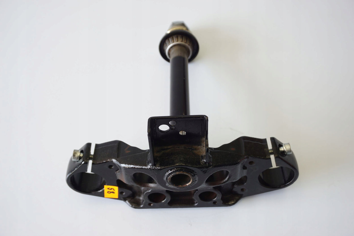 HYOSUNG ST7 2017 untere Gabelbrücke Triple Clamp unten 8