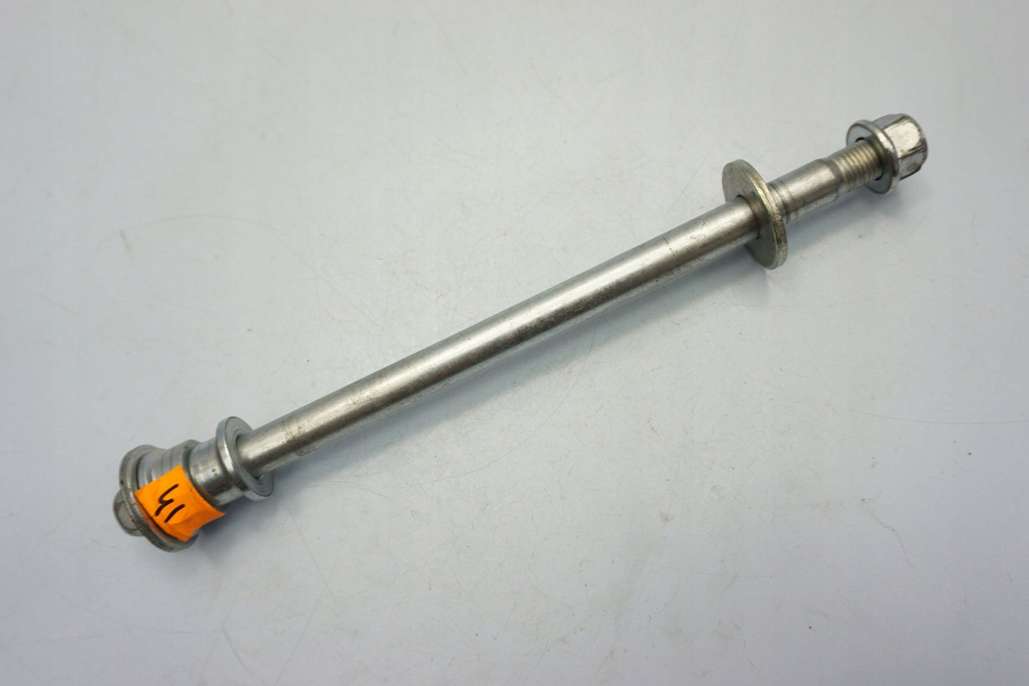 SUZUKI GSX-R 125 18- Hinterachse Achse hinten Radachse rear axle