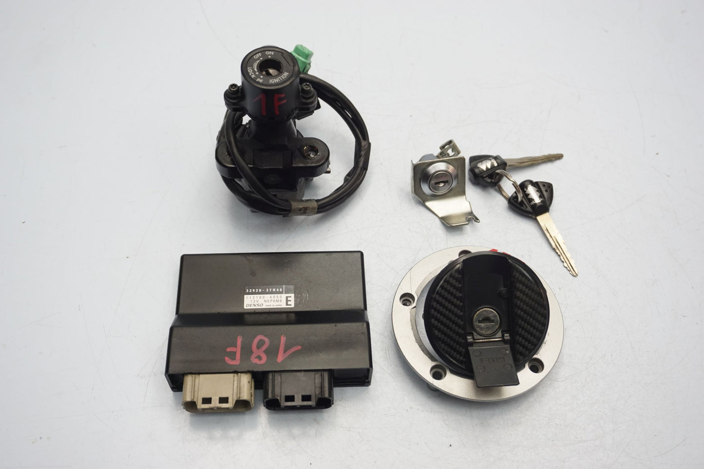 SUZUKI GSX-R 600 750 K8 K9 L0 Schlosssatz Zündschloss Lock Set