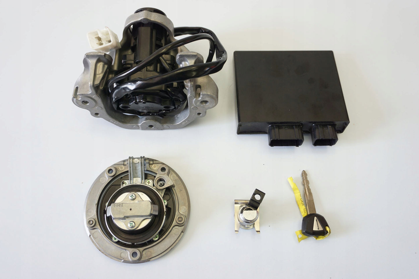 KAWASAKI Z-800 13-17 Schlosssatz Zündschloss Lock Set 11