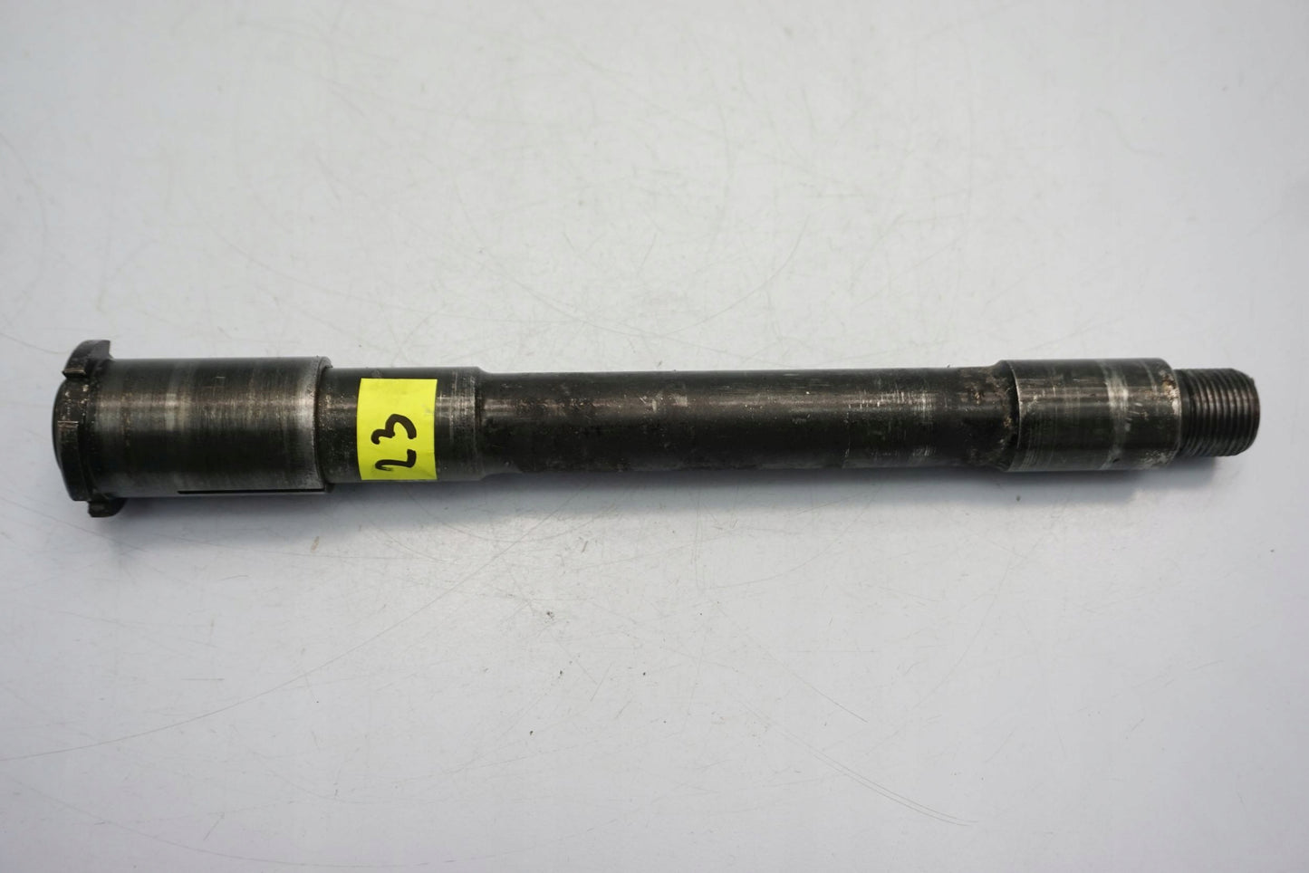 MOTO GUZZI 1200 SPORT V4 06-13 Vorderachse Achse vorne Radachse front axle 5