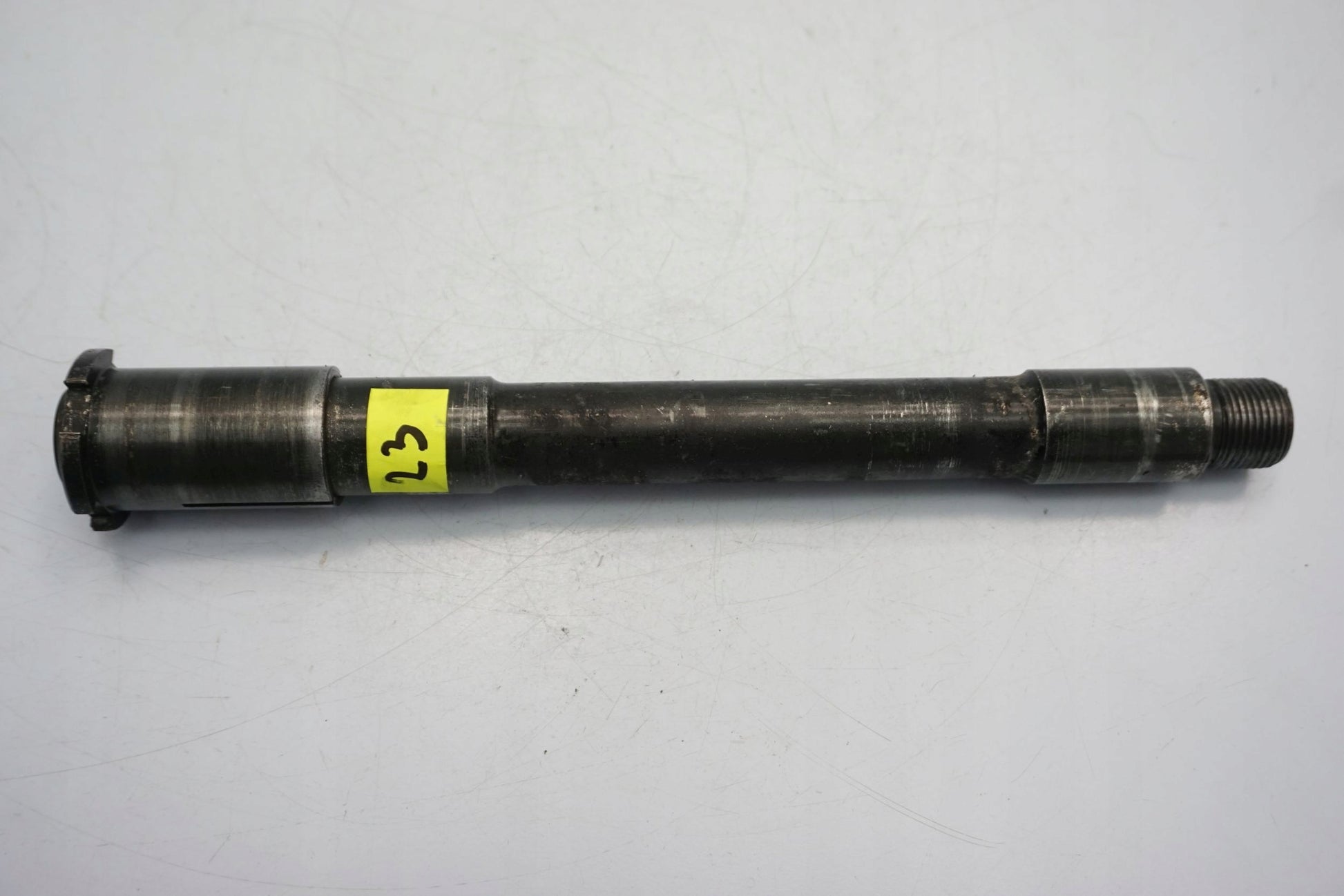 MOTO GUZZI 1200 SPORT V4 06-13 Vorderachse Achse vorne Radachse front axle 5