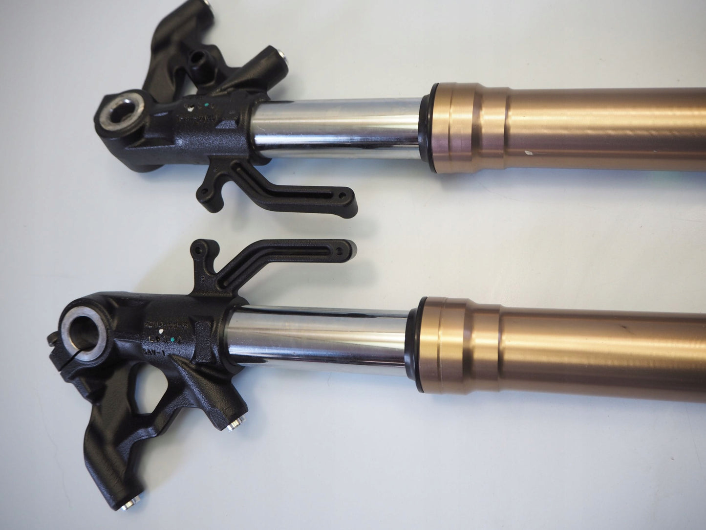 KAWASAKI Z1000 14-19 Gabel Gabelholme Fork 10