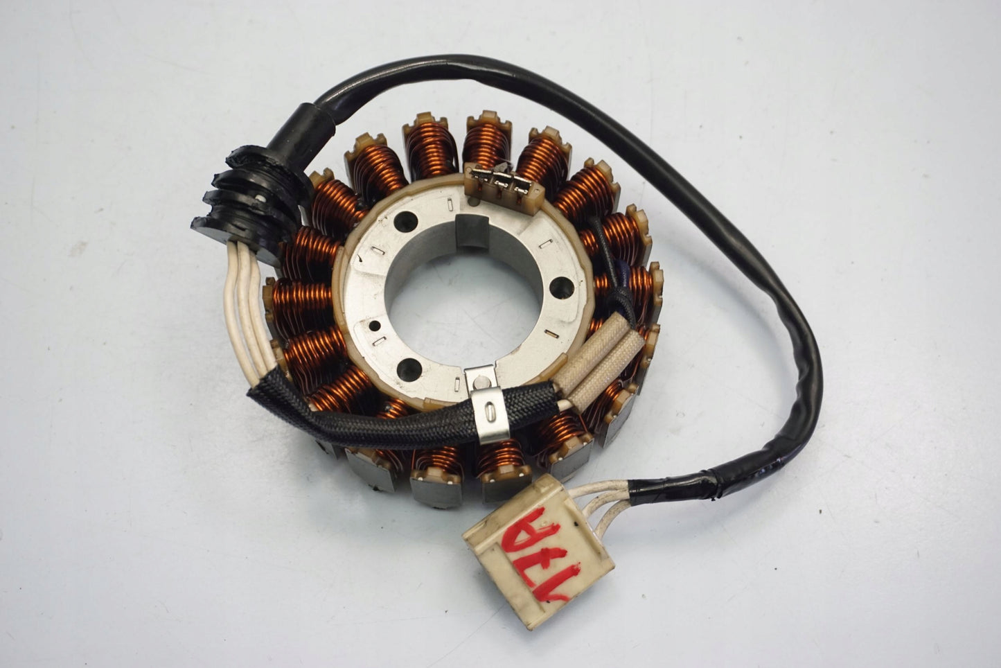 YAMAHA XJ6 DIVERSION N 09-16 Lichtmaschine Stator Generator Lima Alternator