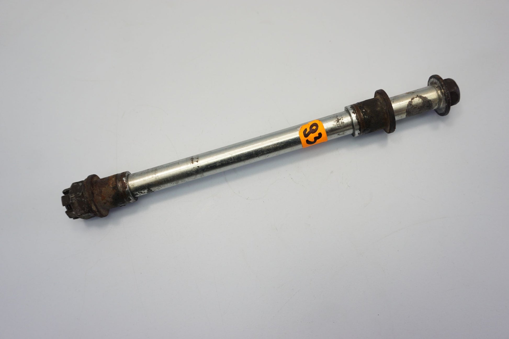 KAWASAKI Z-300 15-18 Vorderachse Achse vorne Radachse front axle 3