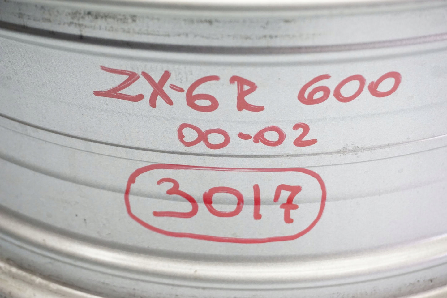 KAWASAKI ZX-6R 600 00-02 Felge hinten Wheel Hinterrad 6