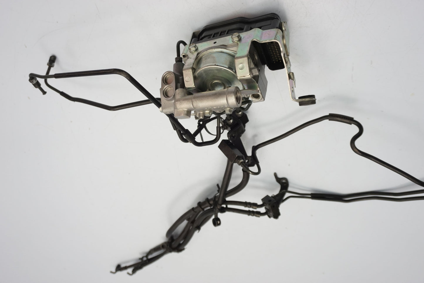 HONDA NC 700 X 12-17 ABS Pumpe Druckmodulator 9