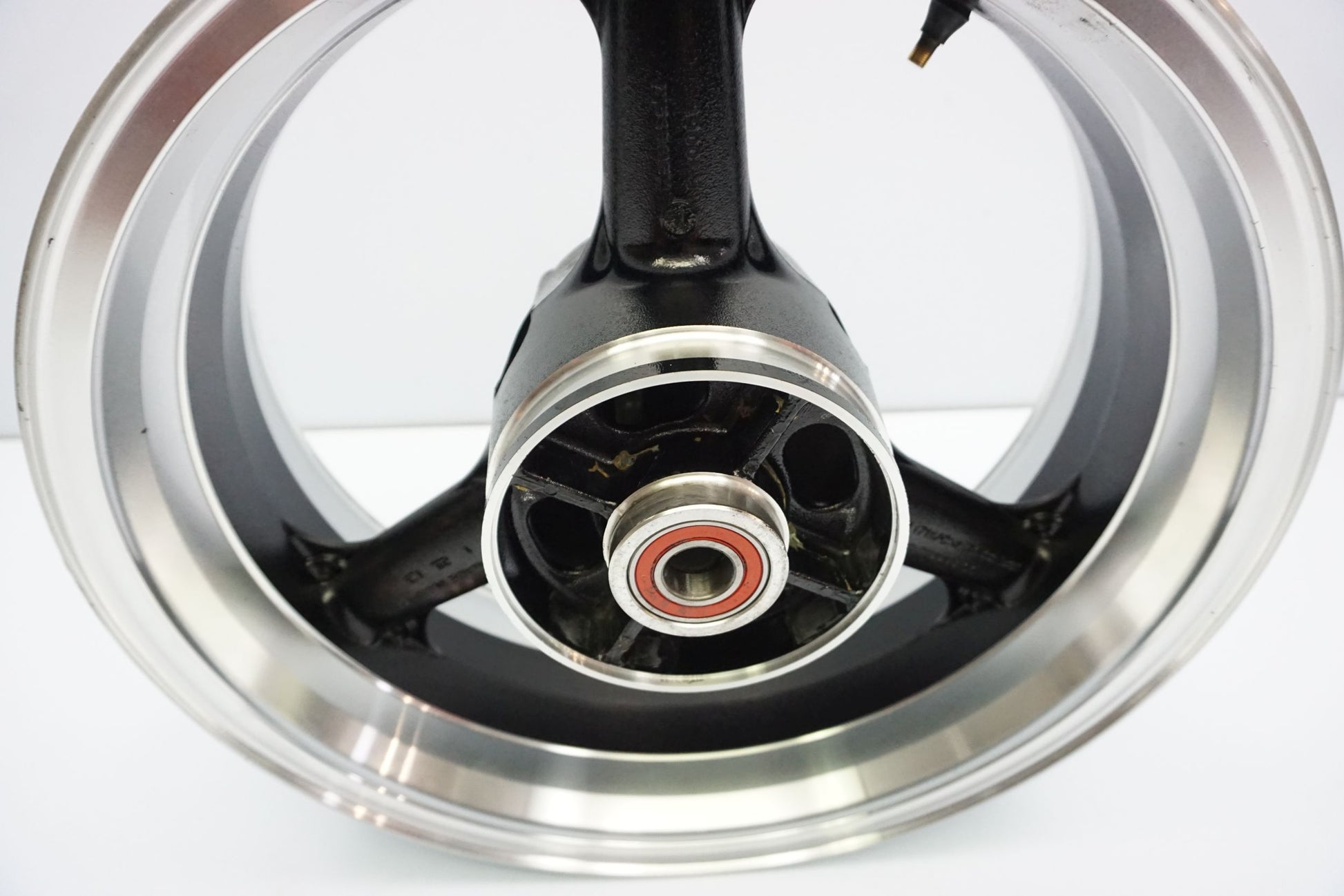 KAWASAKI Z1000 07-09 Felge hinten Wheel Hinterrad 2