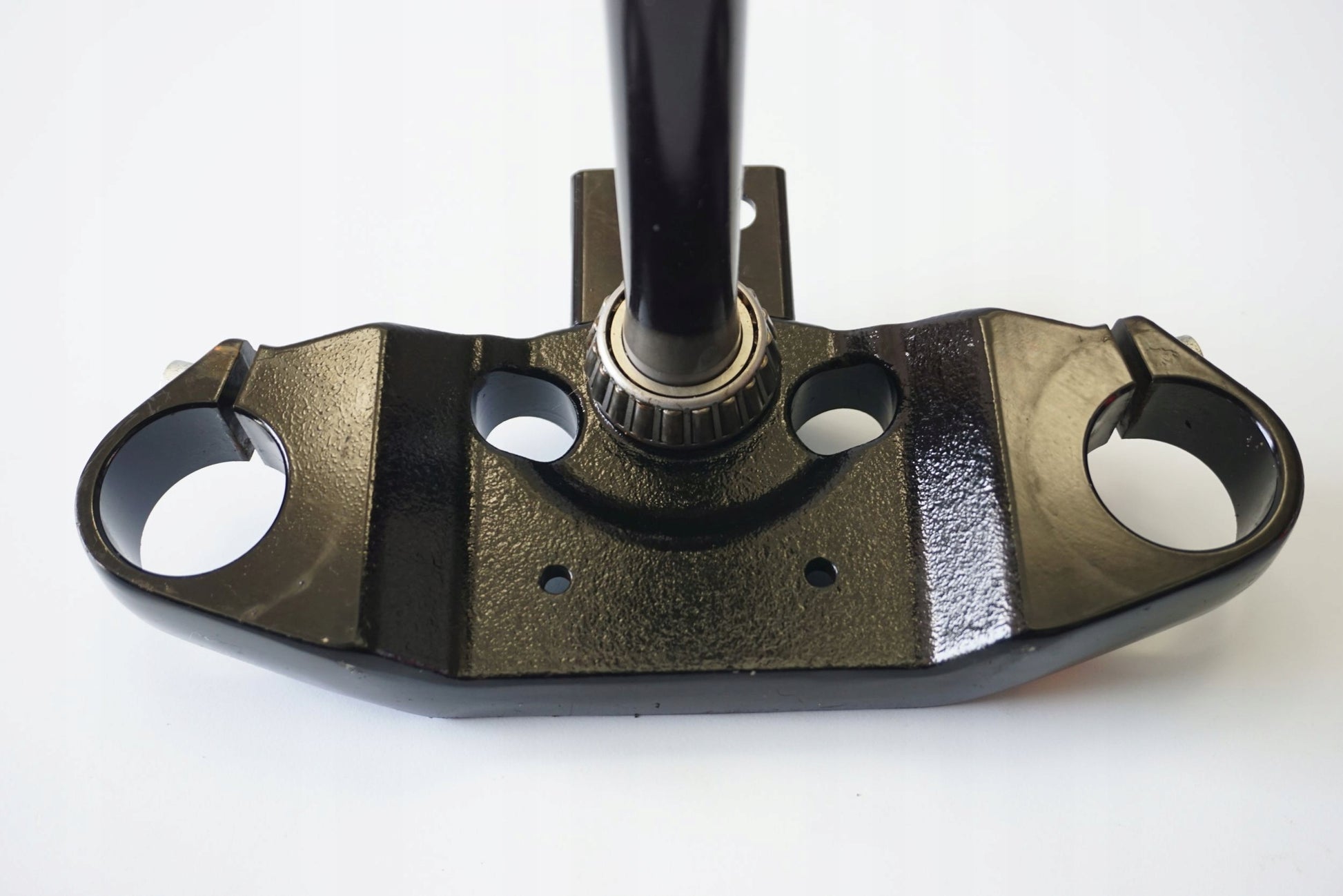 HYOSUNG ST7 2017 untere Gabelbrücke Triple Clamp unten 4