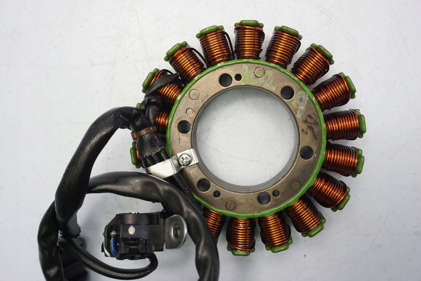 APRILIA SHIVER SL 750 GT 08-16 Lichtmaschine Stator Generator Lima Alternator