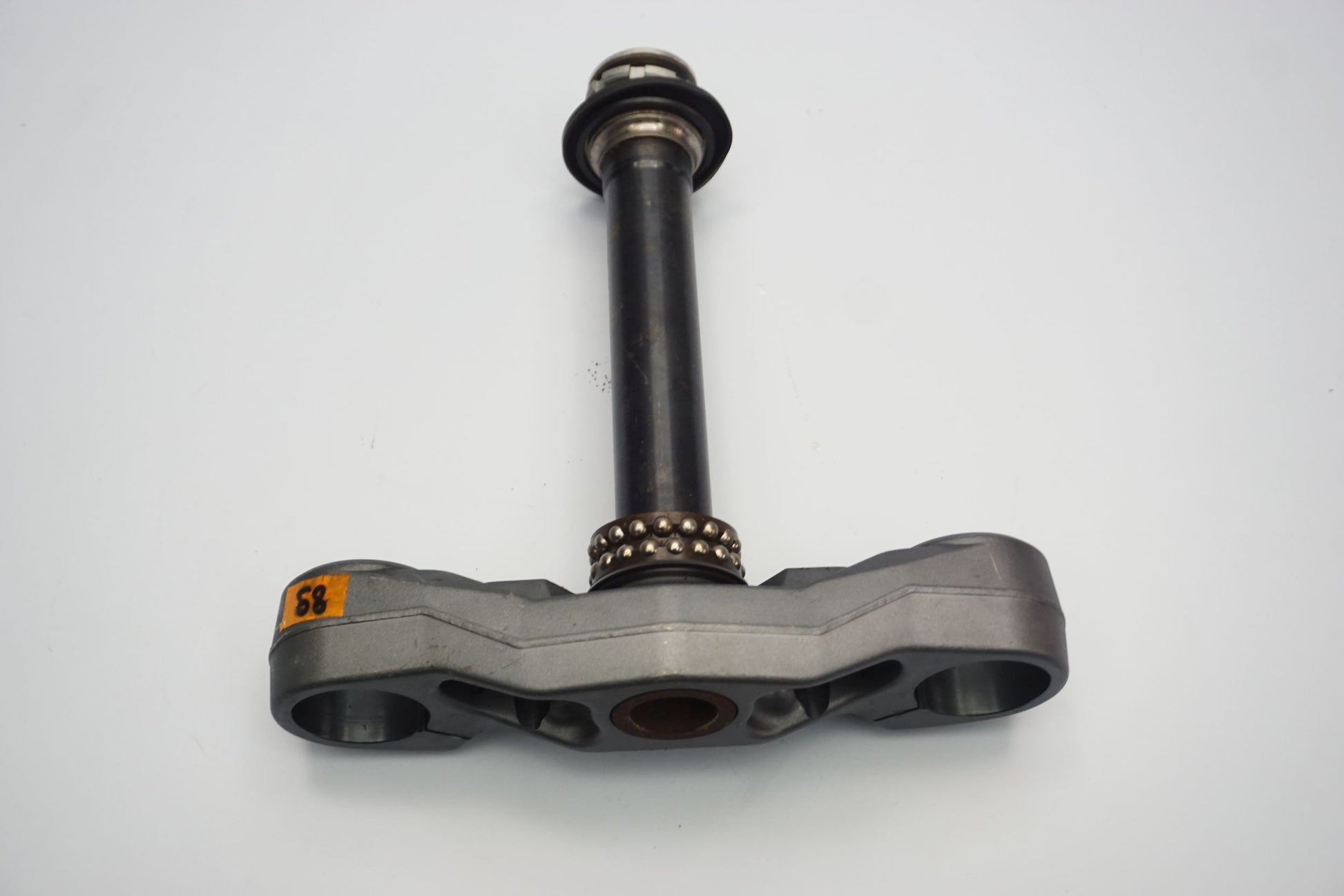 MOTO GUZZI BREVA V 1100 untere Gabelbrücke Triple Clamp unten 3