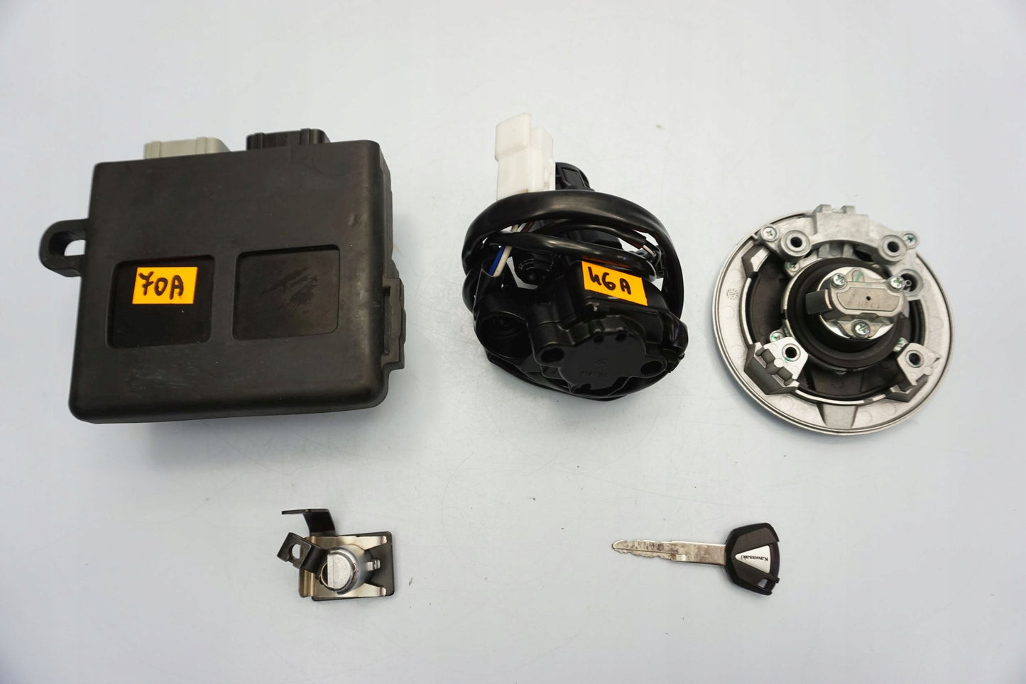 KAWASAKI Z-900 17-19 Schlosssatz Zündschloss Lock Set 3