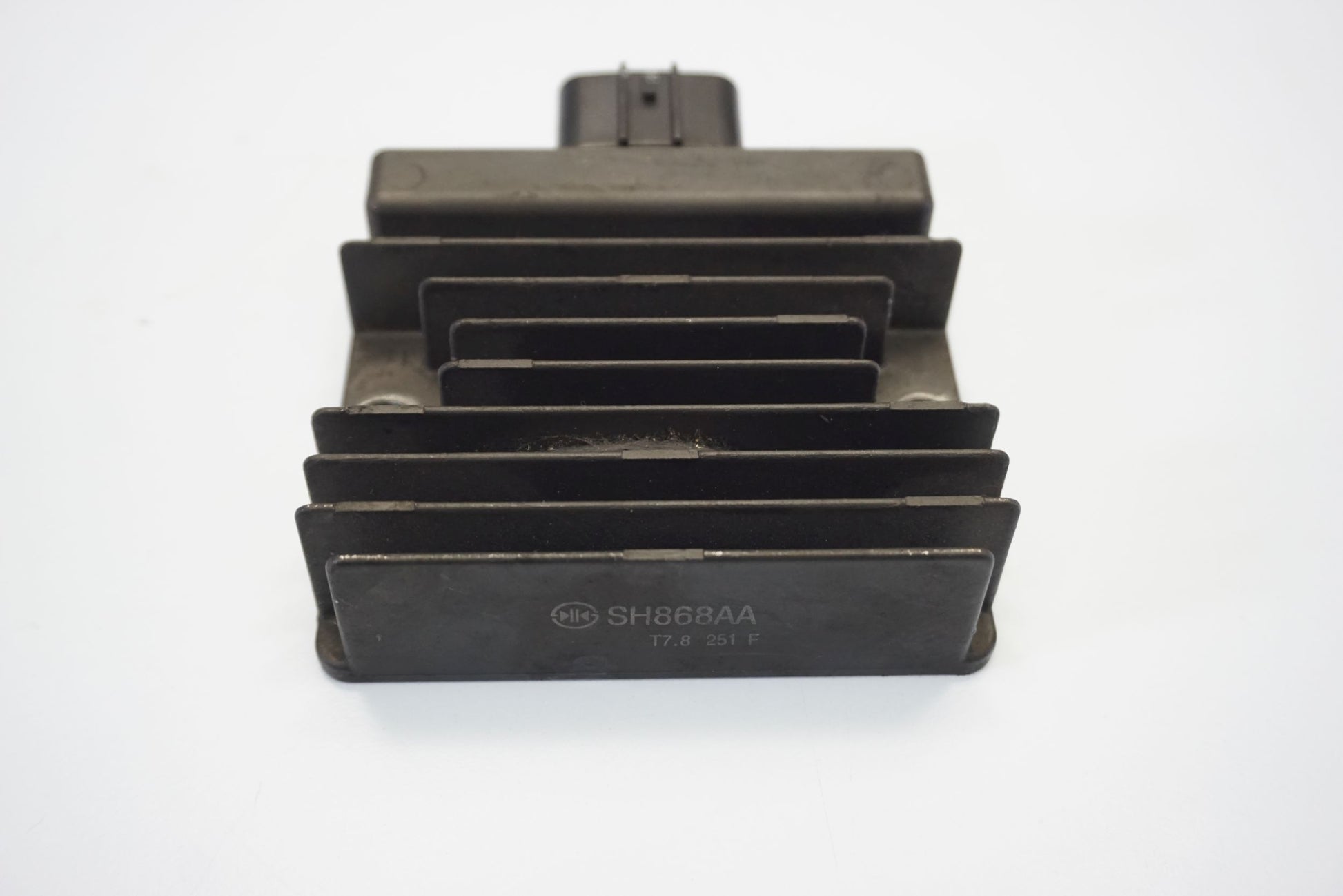 KAWASAKI Z 650 17-19 Spannungsregler Gleichrichter Rectifier Voltage Regulator 6