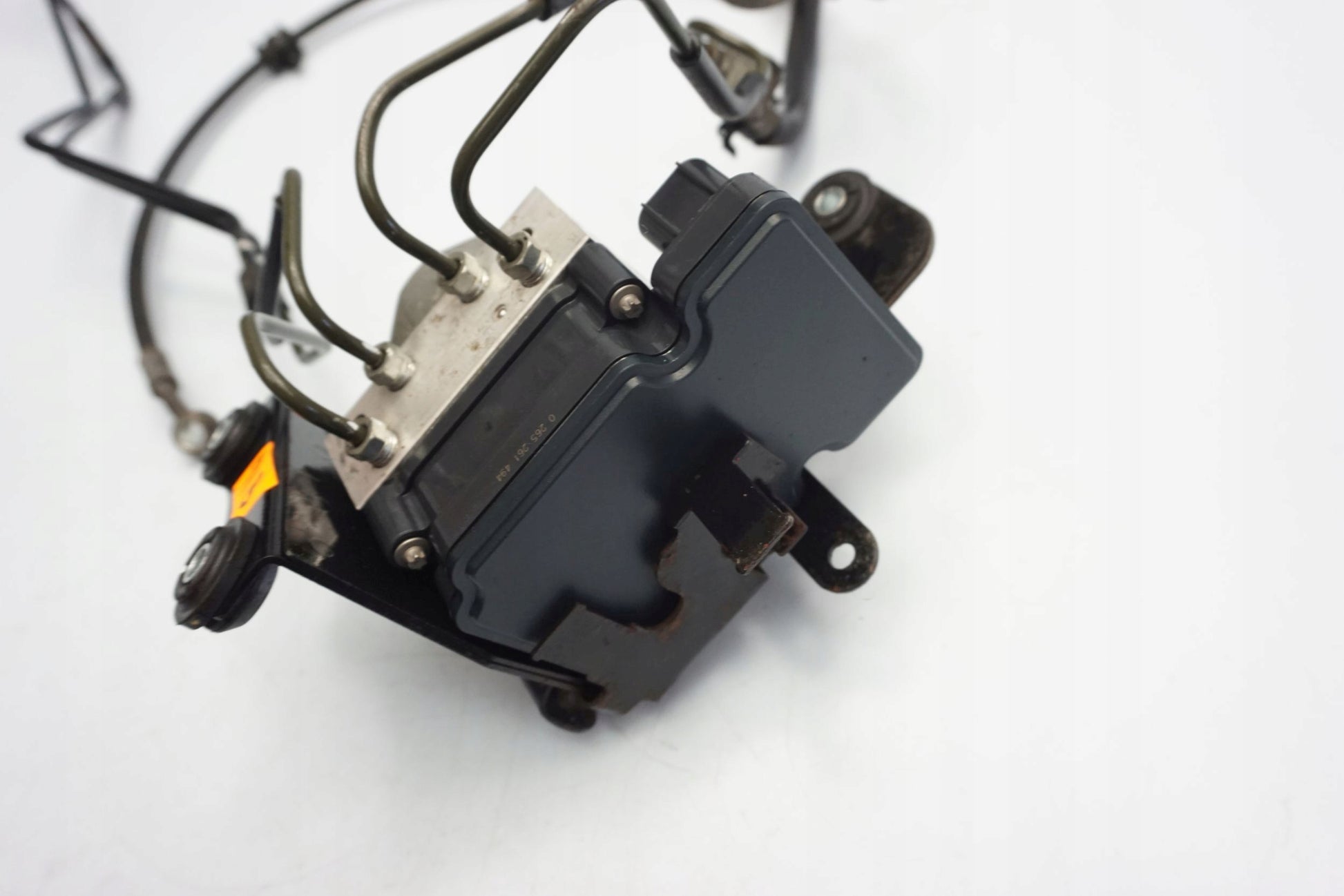 SUZUKI DL 1000 V-STROM 14-16 ABS Pumpe Druckmodulator 2