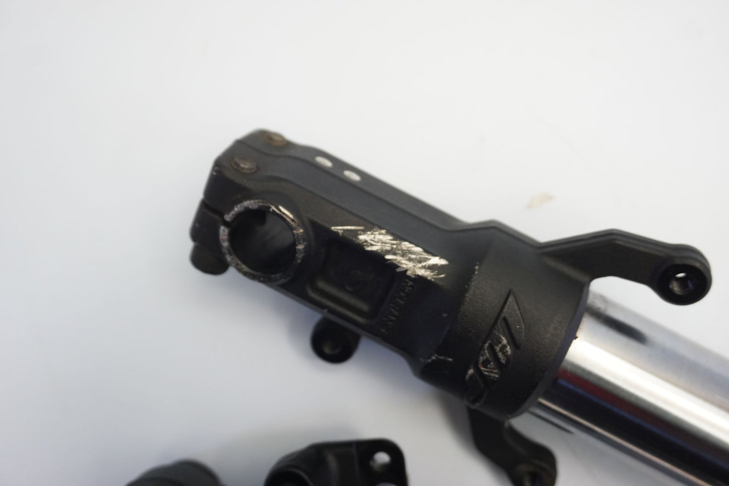 KTM 125 DUKE 17- Gabel Gabelholme Fork Suspension Fourche Forcella Horquilla 16