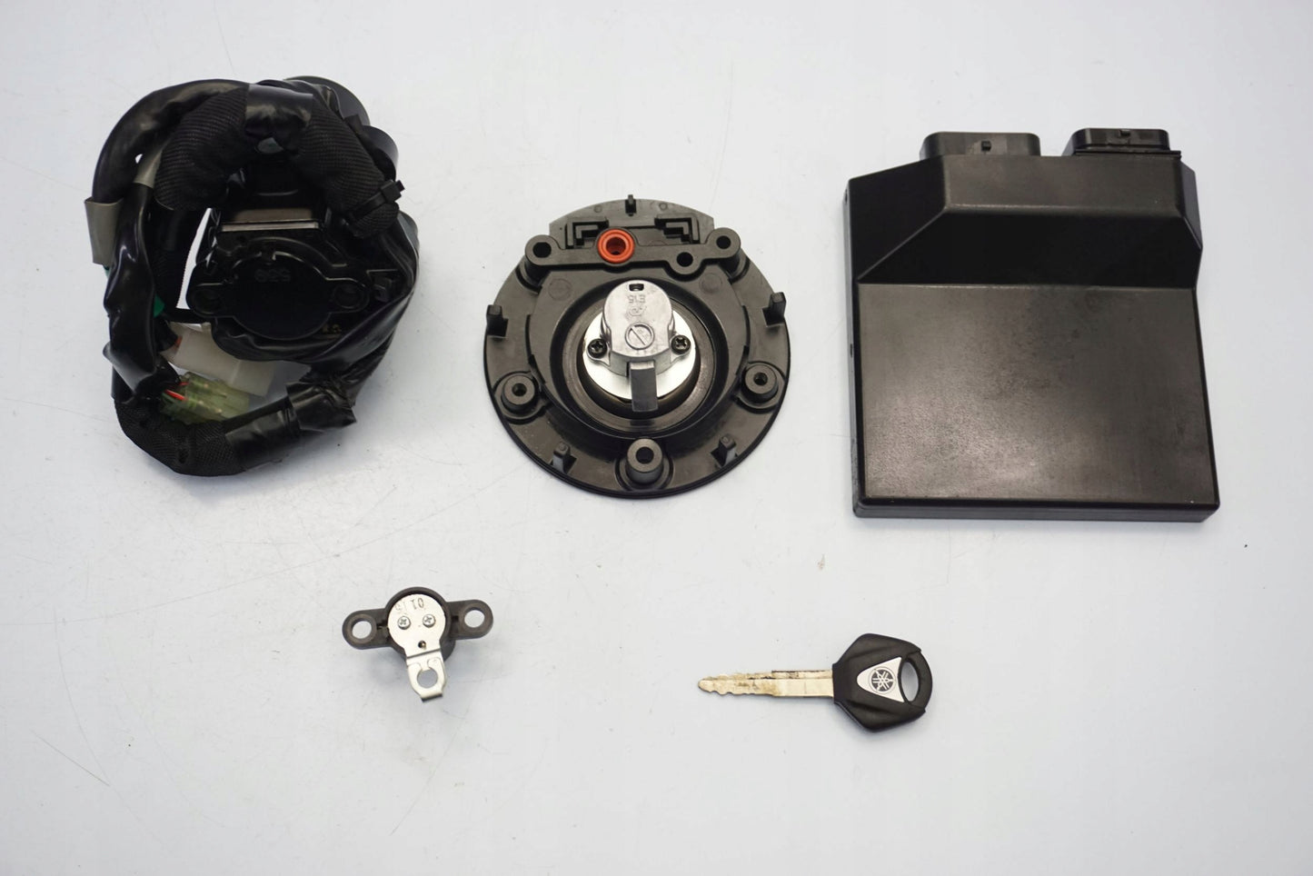 YAMAHA MT-09 TRACER GT 18-20 Schlosssatz Zündschloss Lock Set