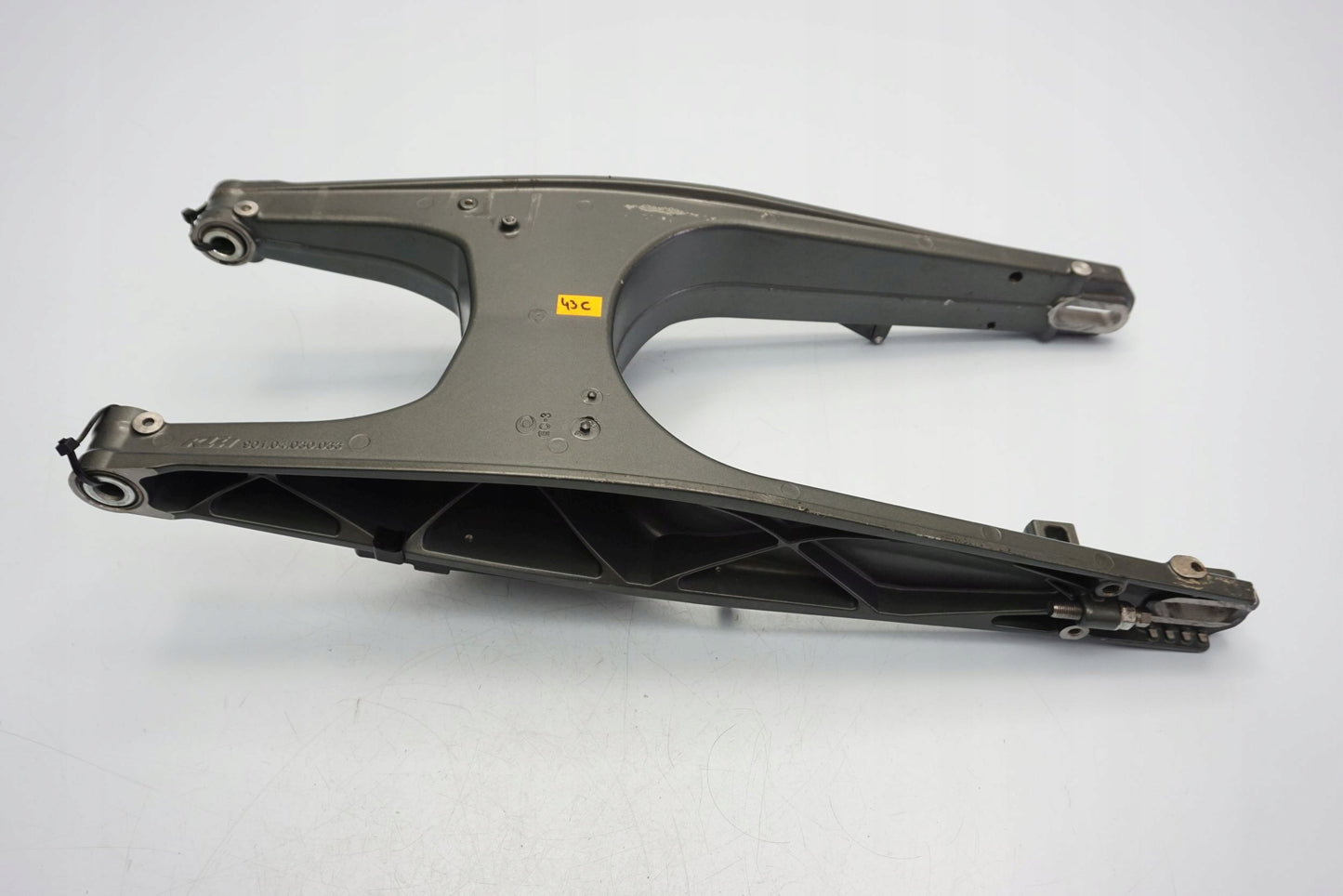 KTM 390 DUKE 13-16 Schwinge Hinterradschwinge swing arm 6