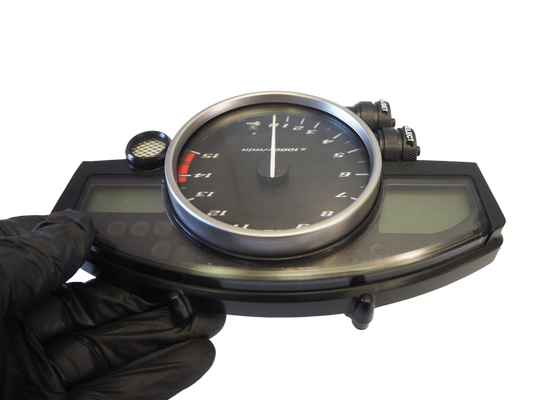 YAMAHA YZF-R1 RN12 04-06 Tacho Tachometer Cockpit Speedometer