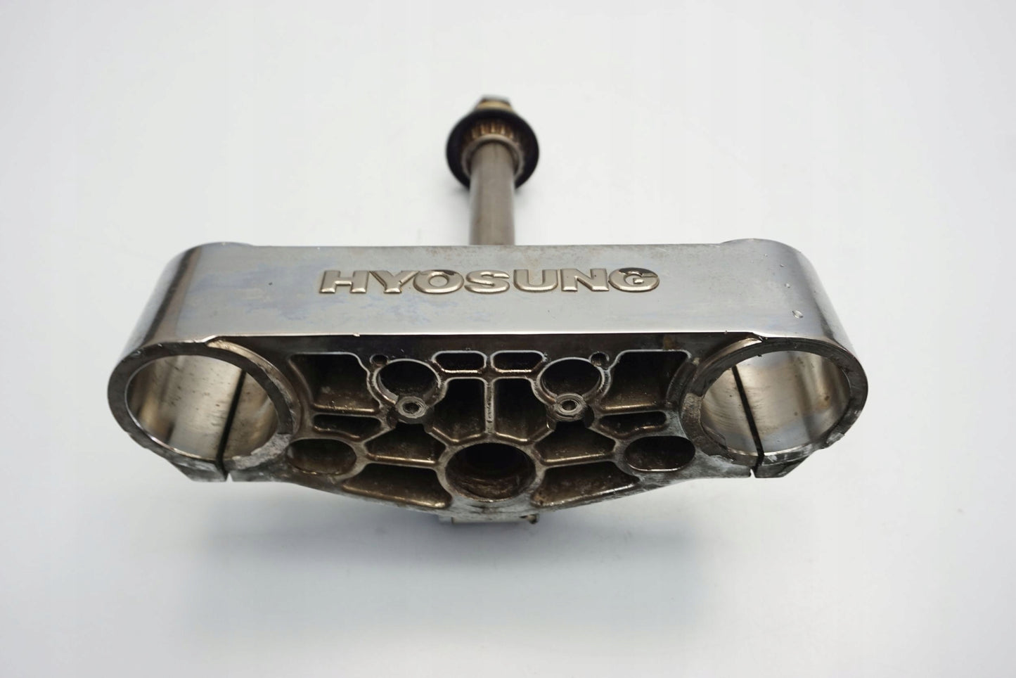 HYOSUNG GV 650 AQUILA 05-11 untere Gabelbrücke Triple Clamp unten 8