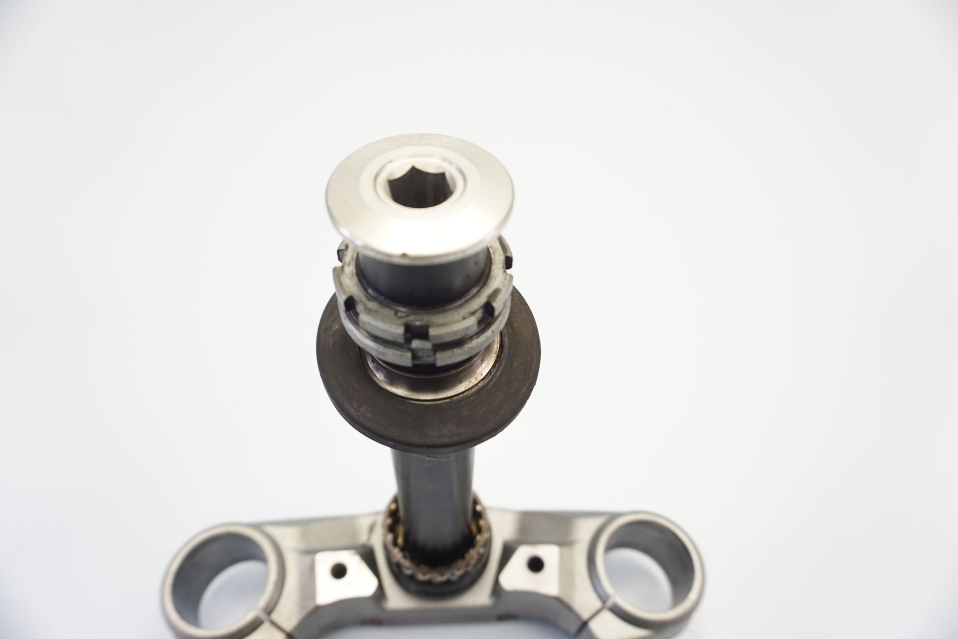 MOTO GUZZI BREVA V 1100 untere Gabelbrücke Triple Clamp unten 6