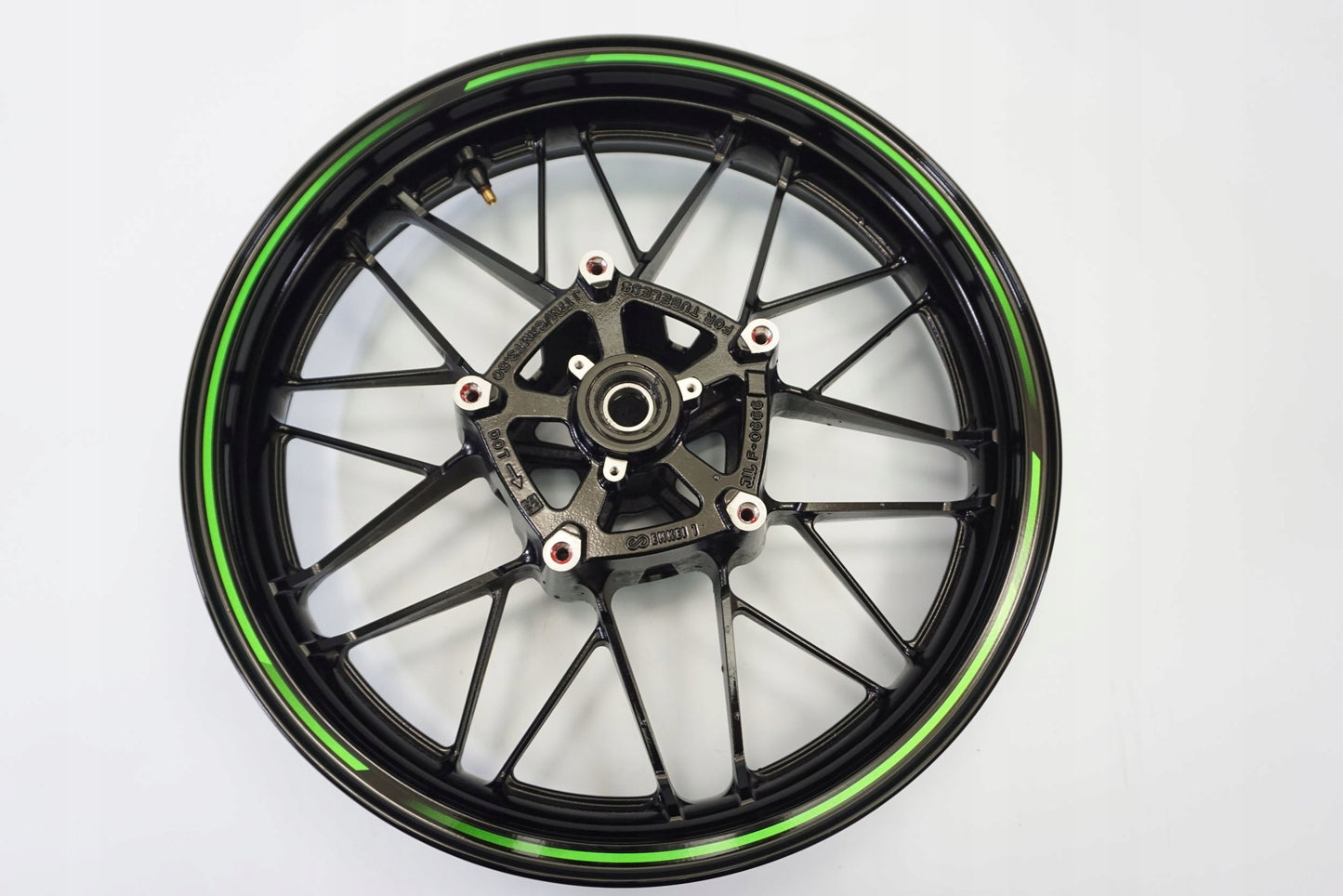 KAWASAKI Z 900 RS CAFE 18-22 Felge vorne Wheel Vorderrad 3