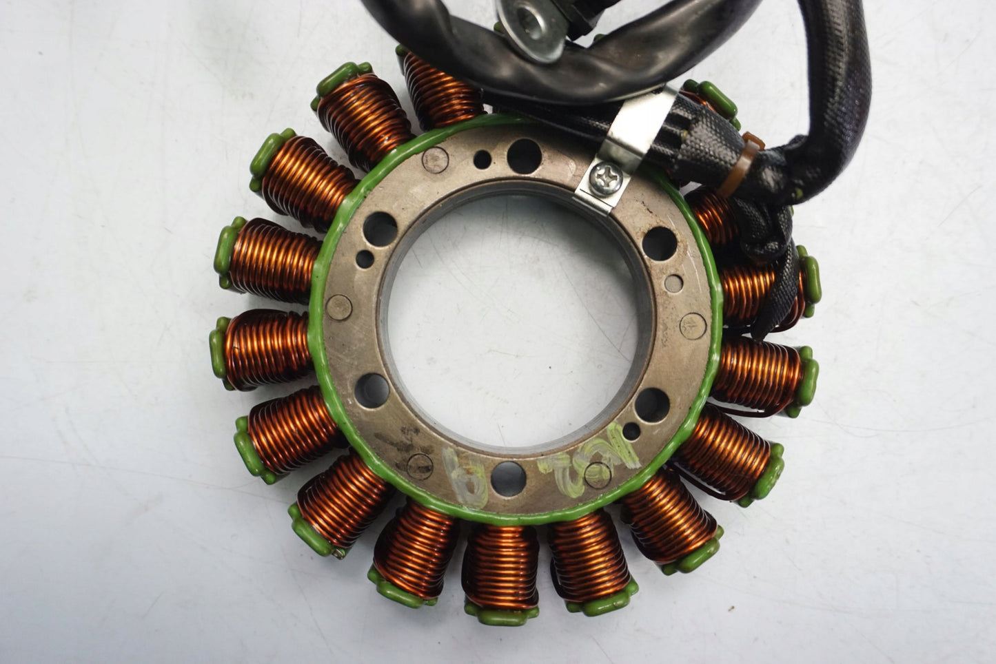 APRILIA SHIVER SL 750 GT 08-16 Lichtmaschine Stator Generator Lima Alternator