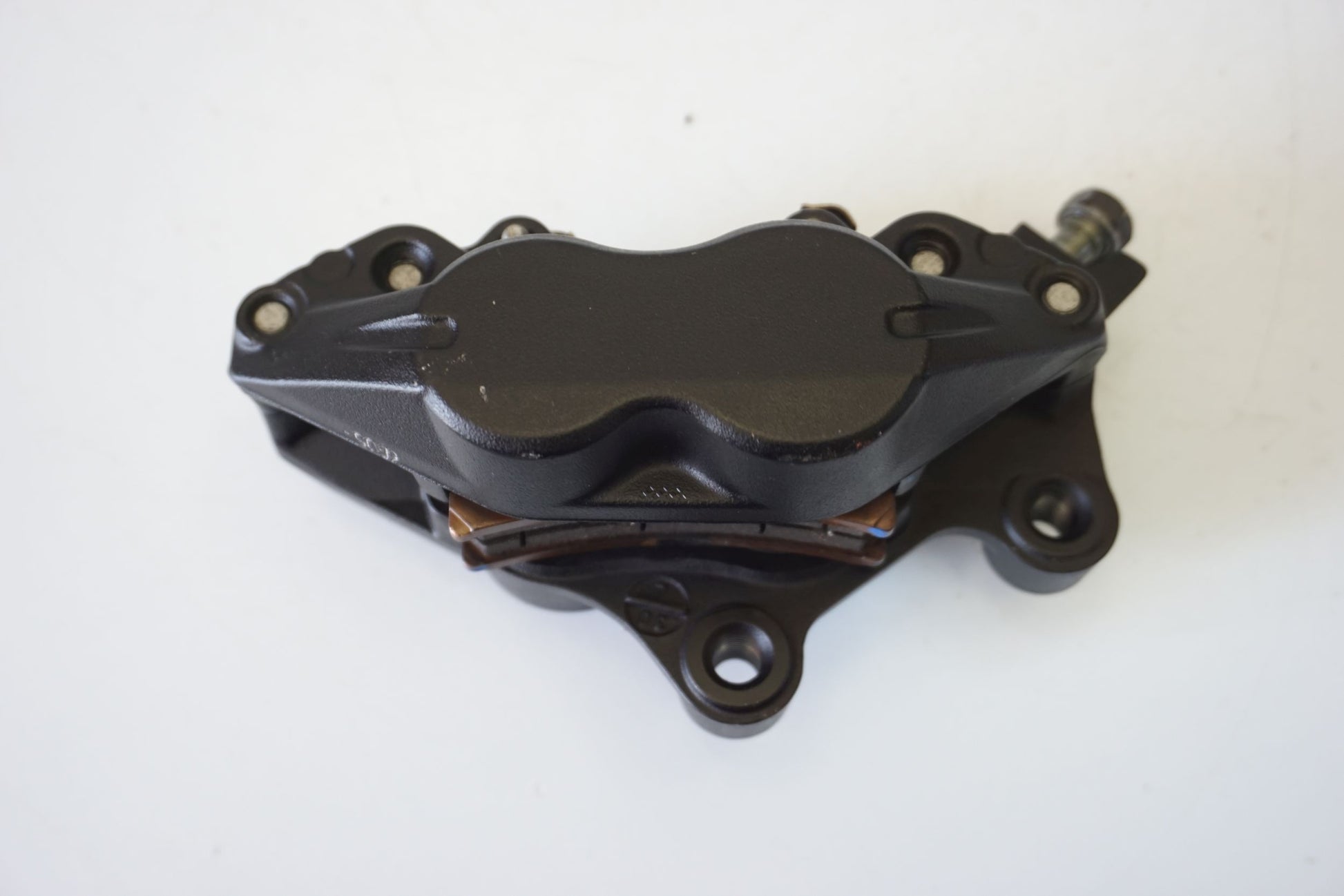 MOTO GUZZI V9 ROAMER Bremse Bremssattel Bremszange vorne links 4