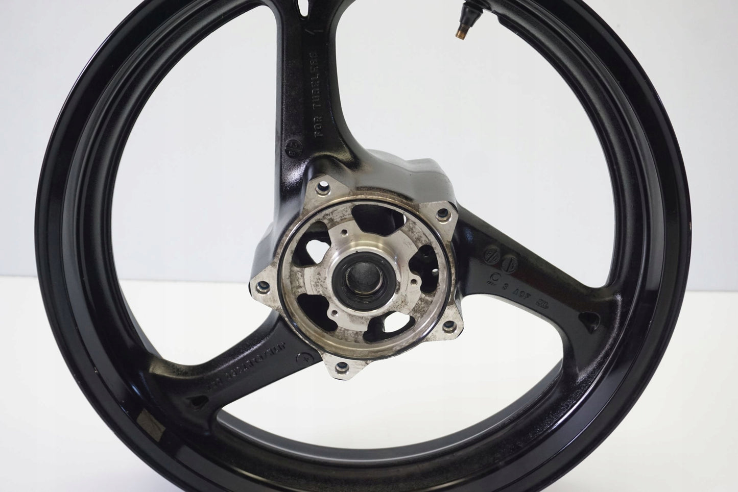 SUZUKI GSR 600 06-10 Felge vorne Wheel Vorderrad