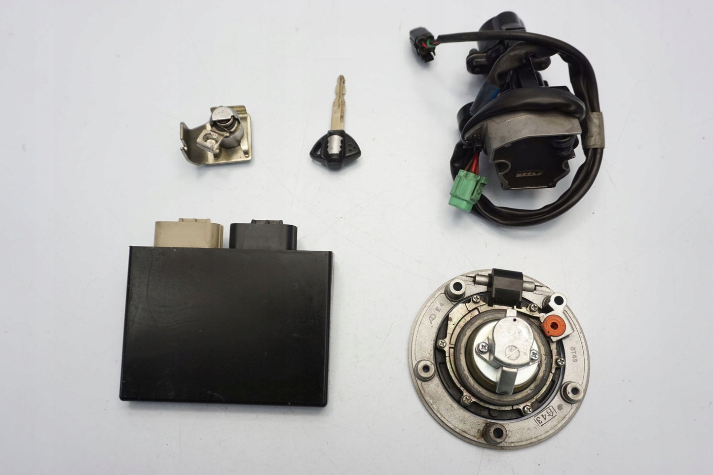 SUZUKI GSX-R 600 750 K8 K9 L0 Schlosssatz Zündschloss Lock Set