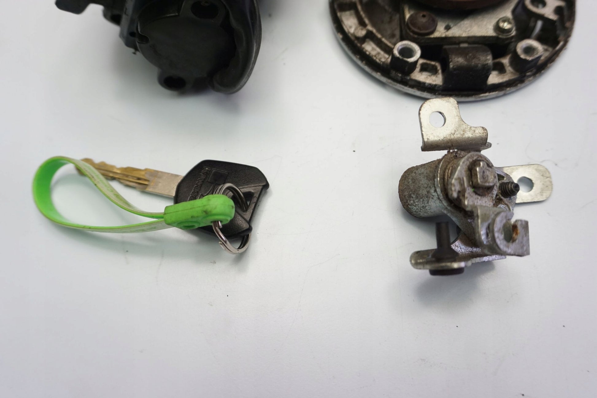 KAWASAKI Z-300 15-18 Schlosssatz Zündschloss Lock Set 12